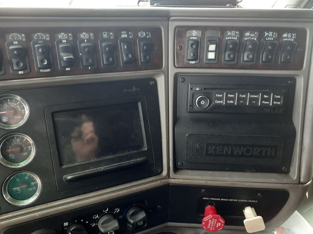 2013 KENWORTH T 700 - Image 17